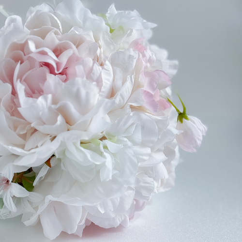 ピオニーのふわふわブーケ 前撮り 結婚式 芍薬 ウェディング 薄ピンク