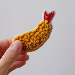 パン粉つけすぎエビフライ Have a nice Friday ! 刺繍ブローチ
