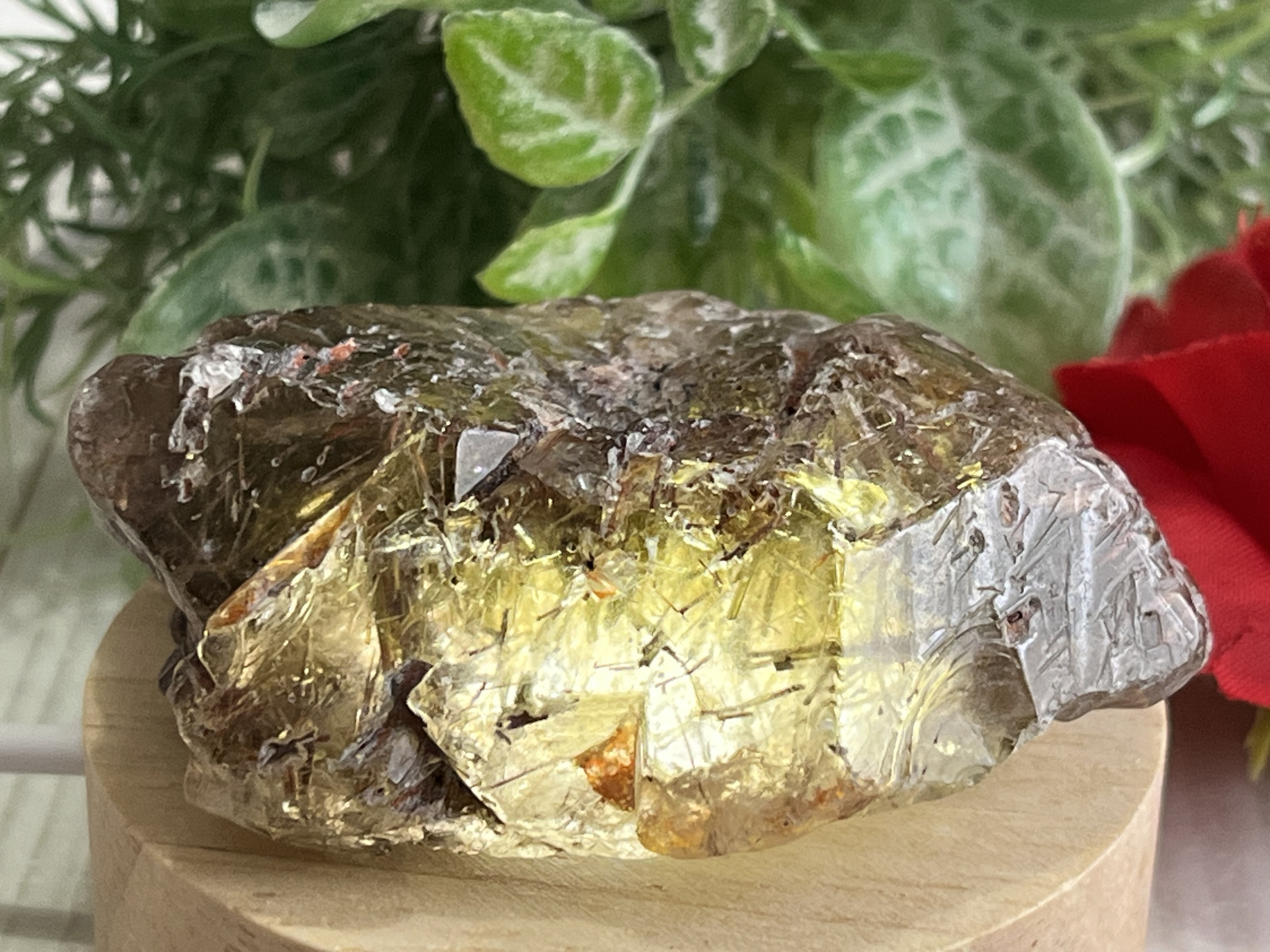 ルチル内包　スモーキー エレスチャル クォーツ 骸骨水晶　原石　ラフストーン