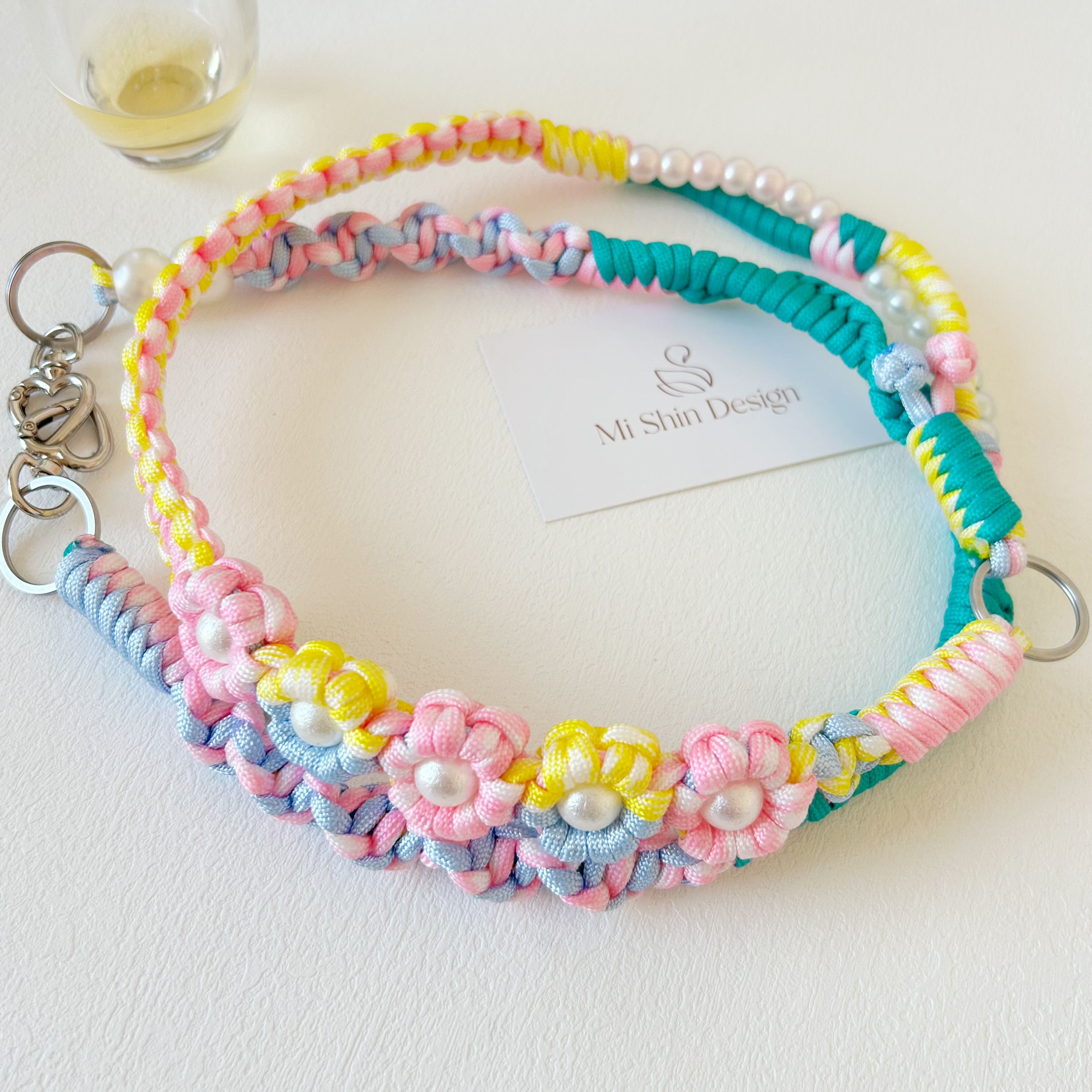 【受注制作】春色　ミックス編み　フラワー　スマホストラップ スマホショルダー　ストラップ　ショルダーストラップ
