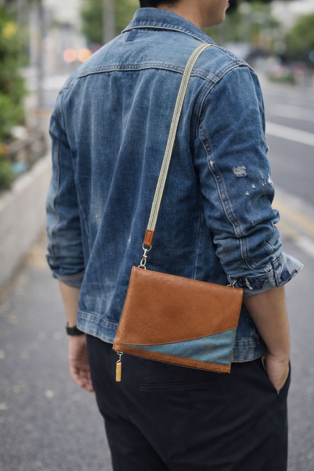 オーダー　金彩工芸　本牛革茶色×青貝箔地製　「道中ショルダー」