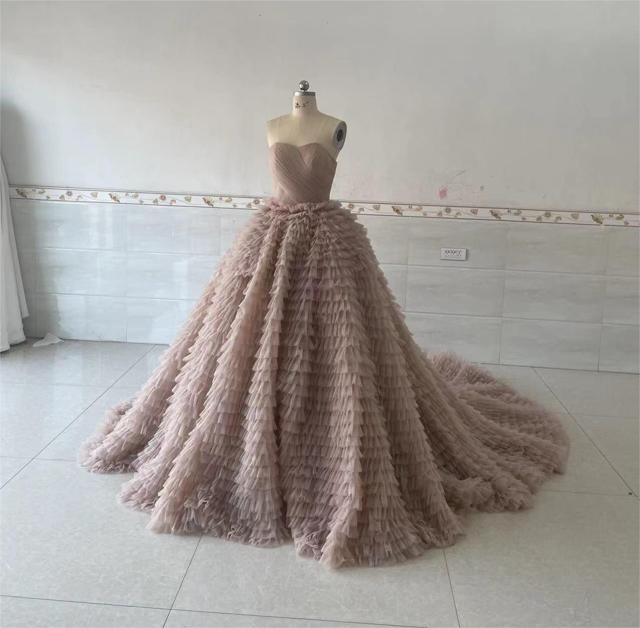 見逃さないで！オールドローズ　フレアースカート　ボリューム　カラードレス　ファスナー　お色直し結婚式お呼ば