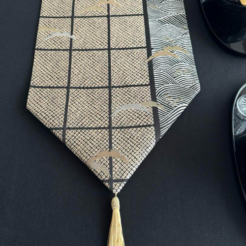 ︎◼︎C1136◼︎高級袋帯 正絹 雪芝 波 箔 テーブルランナー(〜260cm) ◼︎C1136◼︎高級袋帯 正絹 雪芝 波 箔 テーブルランナー