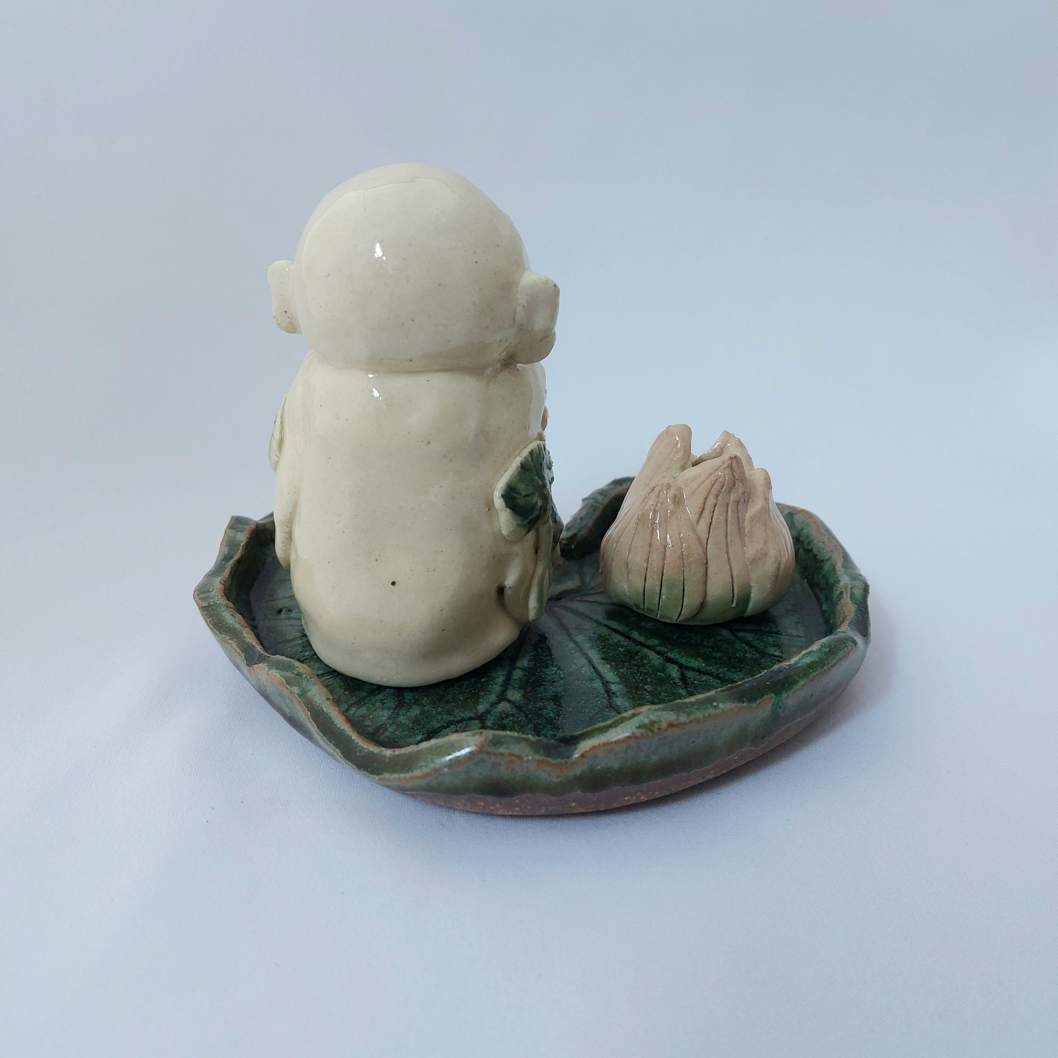 蓮の花と蕾のお地蔵さま