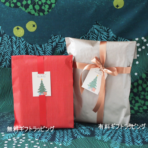 インド刺繍生地 ポーチ・上品なデザインの刺繍生地です♪ オフホワイト