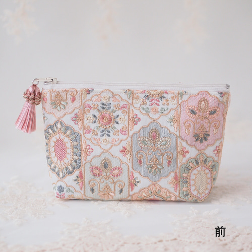 インド刺繍生地　ポーチ インド・インド刺繍生地 ポーチ・上品なデザインの刺繍生地です