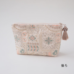 インド・インド刺繍生地 ポーチ・ フラワーベージュ系・ インド刺繍ファブリック 8枚目の画像