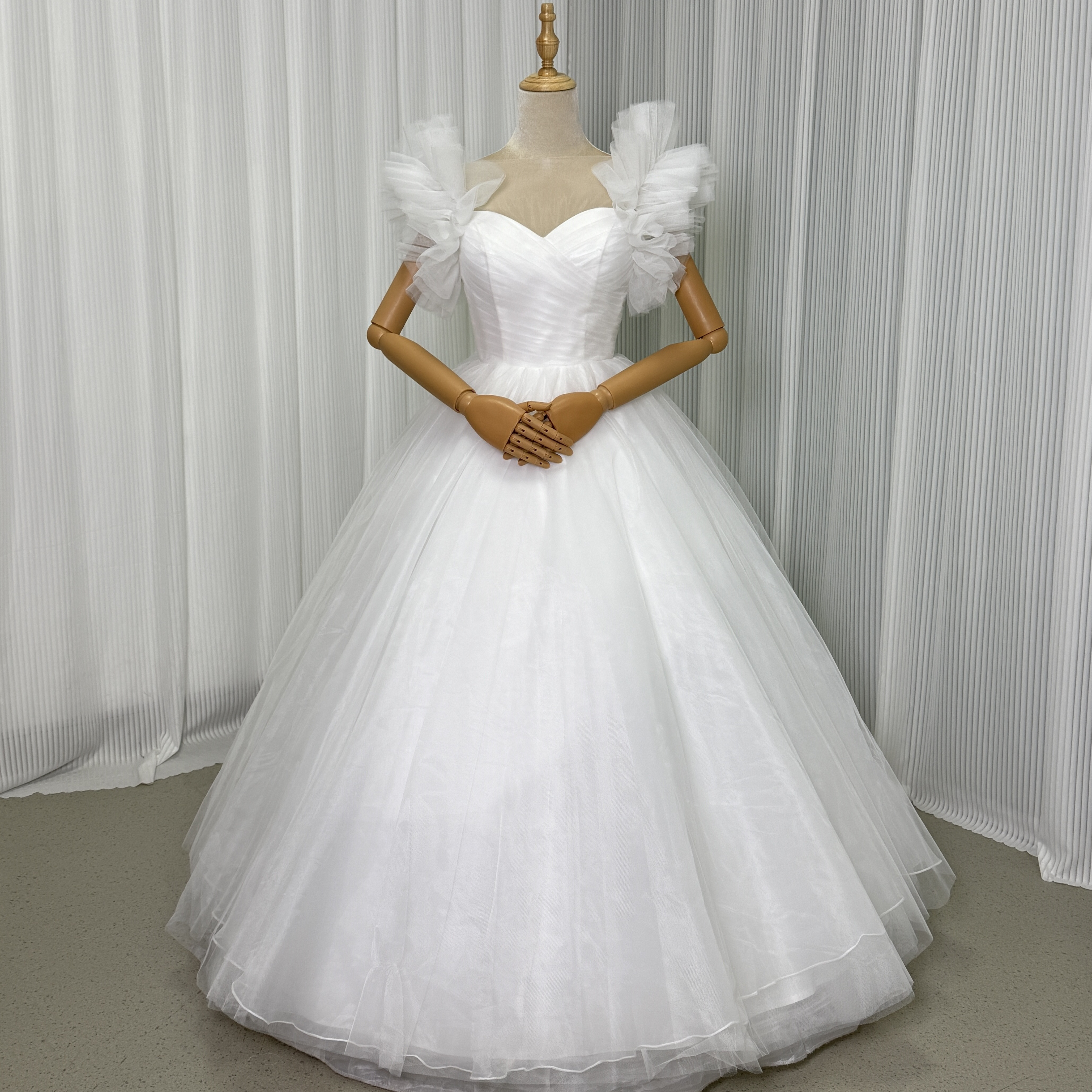 送料無料！ウェディングドレス ロング オンショルダードレス オフホワイト ファスナー プリンセスライン