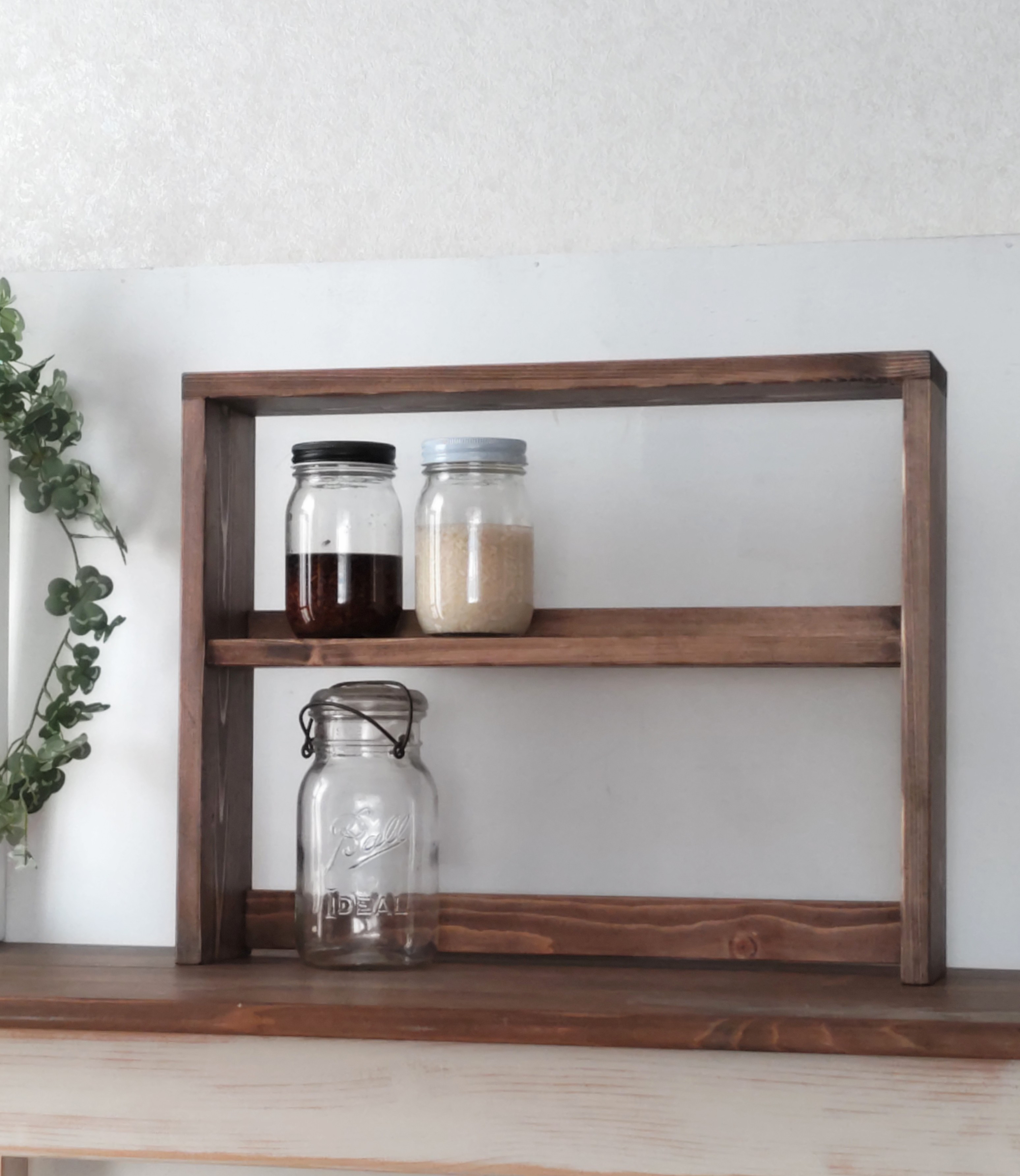 カフェ風、後ろストッパ付きキッチンラック