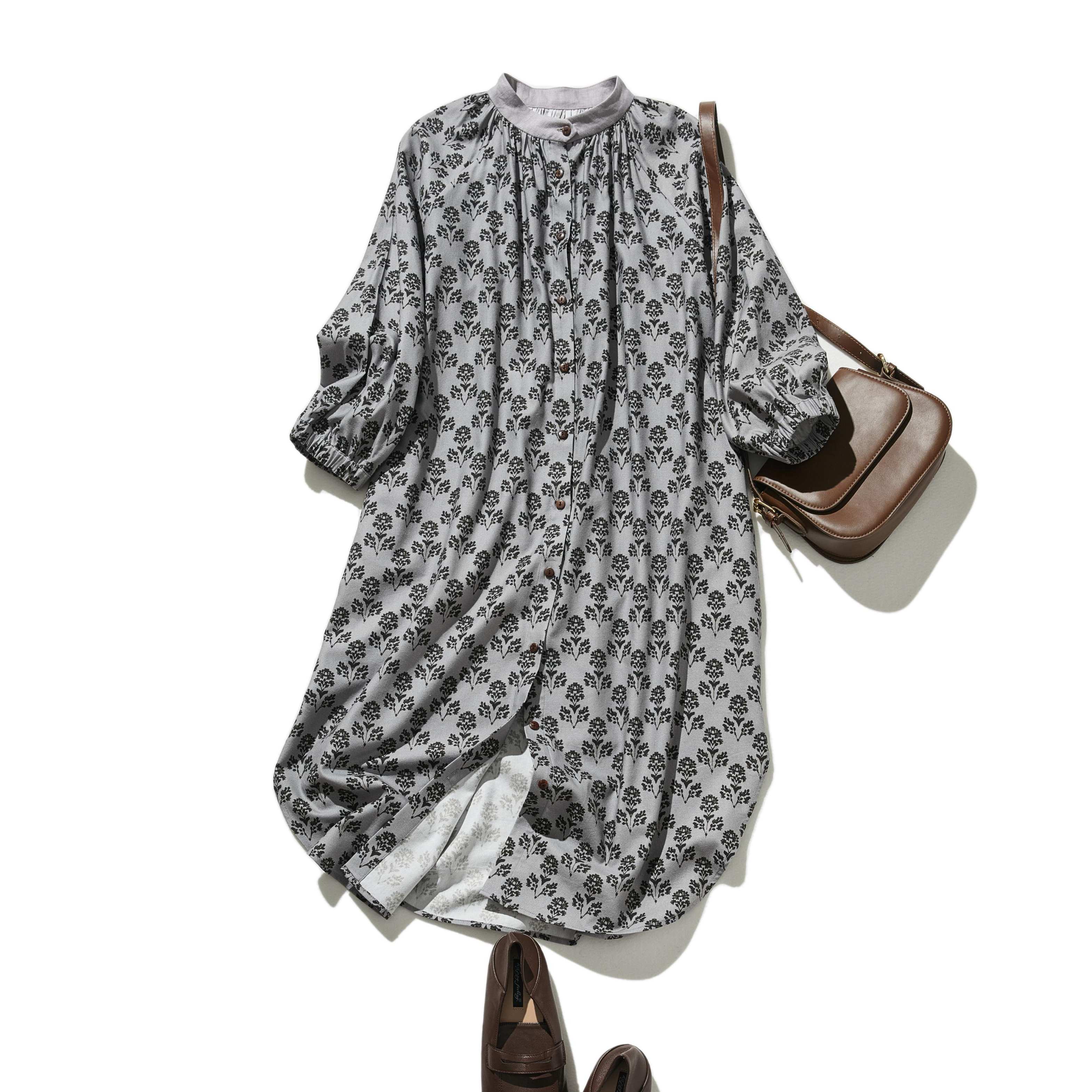 春にぴったりのエレガントな柄ワンピース　コットン混　シャツワンピース  グレー　250304-2