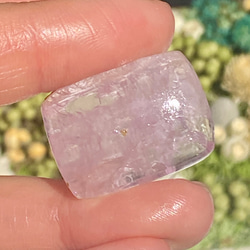 ライラックピンク♢キャッツアイ効果♢クンツァイト ルース 05 天然石 天然色 5枚目の画像