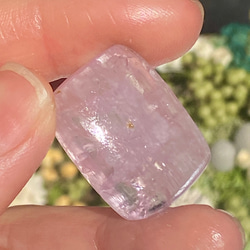 ライラックピンク♢キャッツアイ効果♢クンツァイト ルース 05 天然石 天然色 7枚目の画像