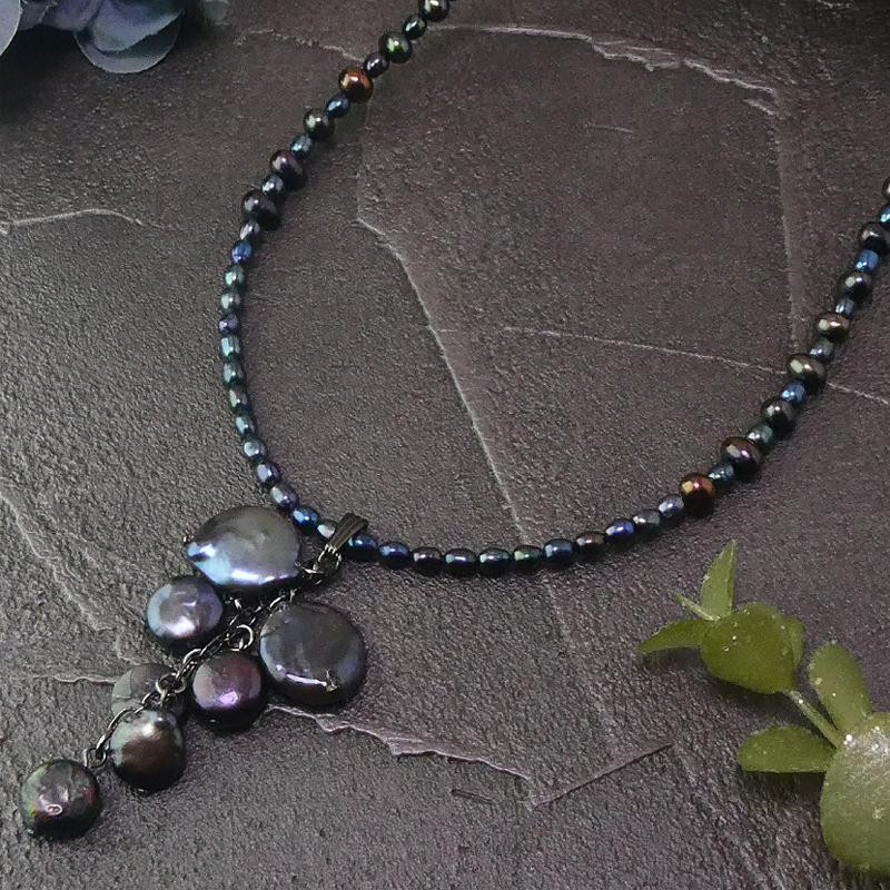 淡水パール　トップ付きネックレス「夜空のピーコック」　ネイビー系淡水パール　しゃらしゃらトップ付き　新作2025