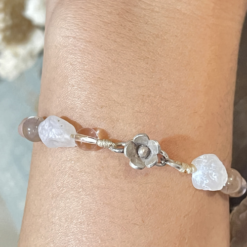 琥珀色。台湾産白玉髄鉱石｜サンストーン｜白水晶｜タイ産手打ち銀花