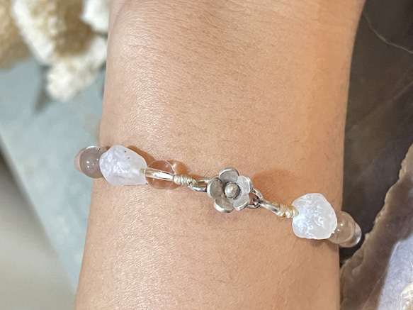 琥珀色。台湾産白玉髄鉱石｜サンストーン｜白水晶｜タイ産手打ち銀花