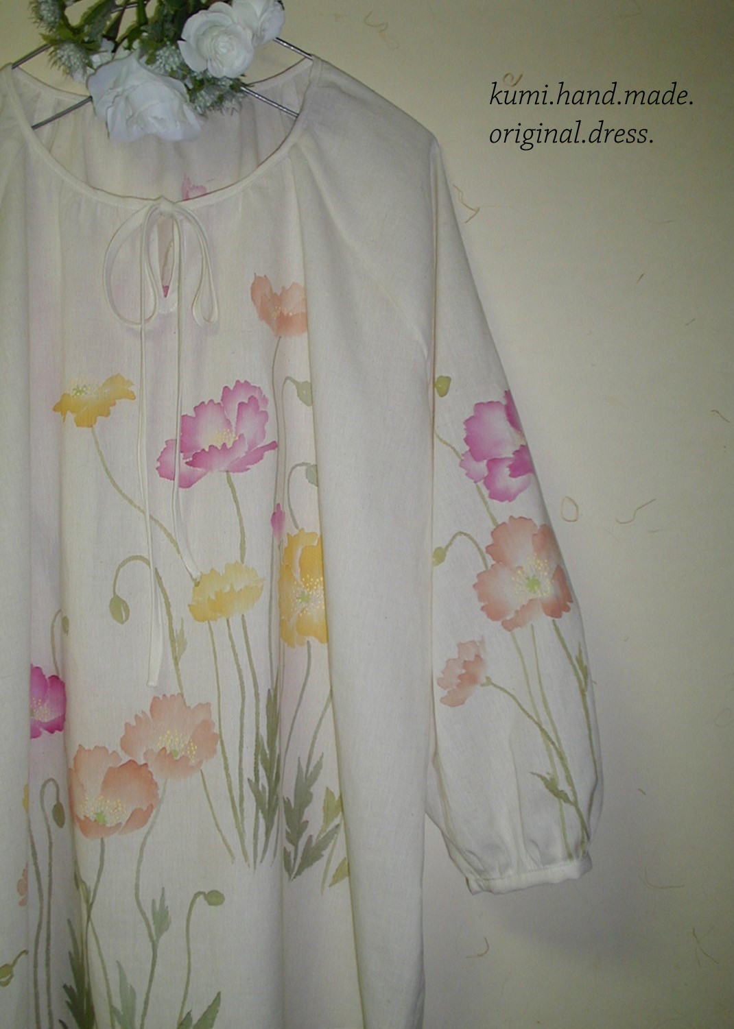 ふんわり優しいコットンリネン、京友禅染めの素描、ポピーのお花のラグラン、前リボンス、スカーフプレゼント付き、ハンドメイド