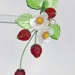 夏の風物詩 花火柄風鈴のピアス/イヤリング(黒/青) ピアス（フック