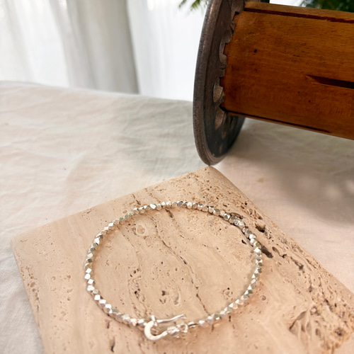 ギフトに最適】ユニセックスカレンシルバーキューブカット