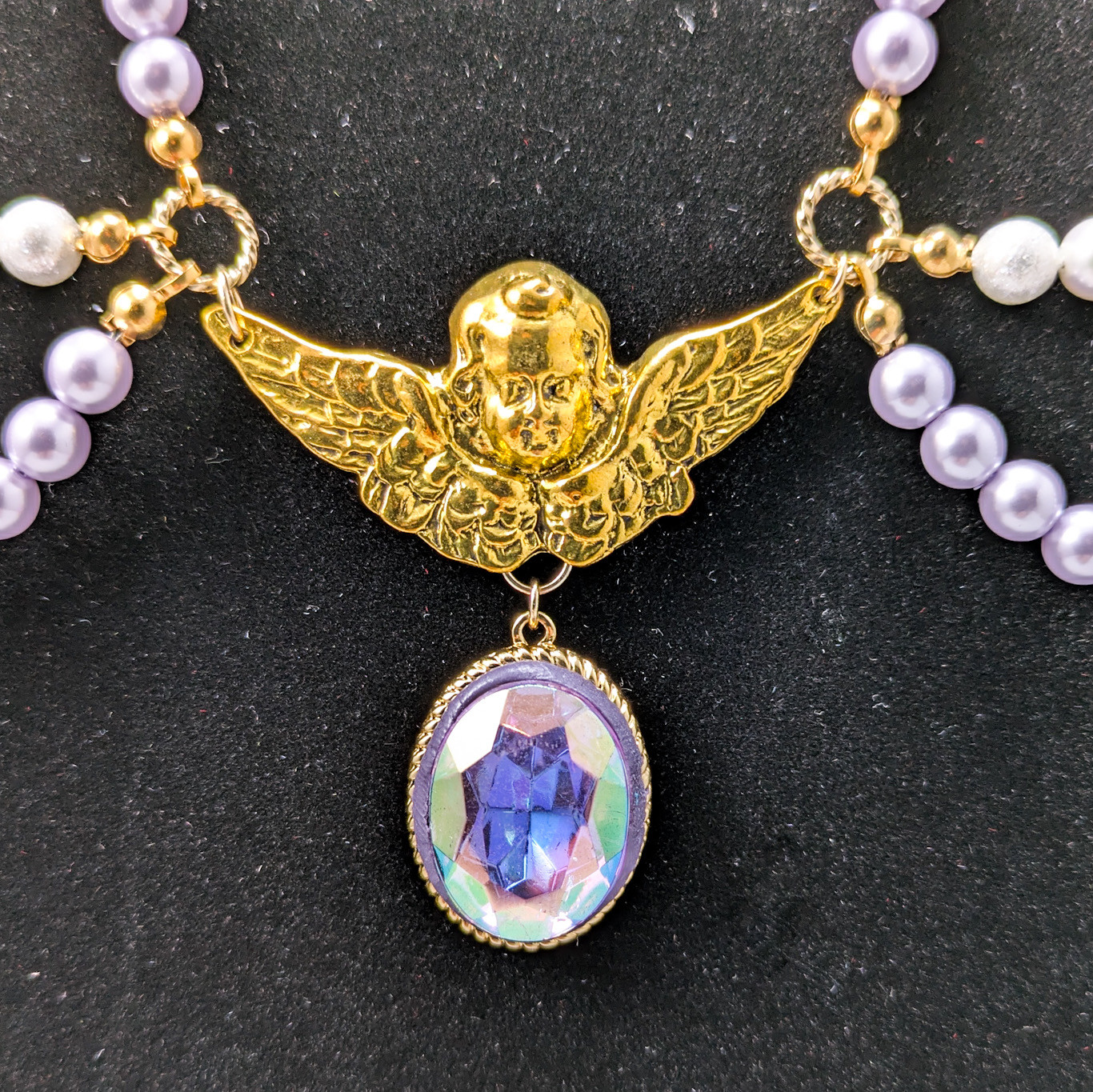 オーロラアレキサンドライトガラスのエンジェルネックレス