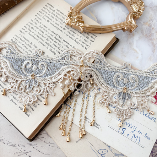 まもなく販売終了】あなたの名前、それは：淡いブルーの幅広レースの