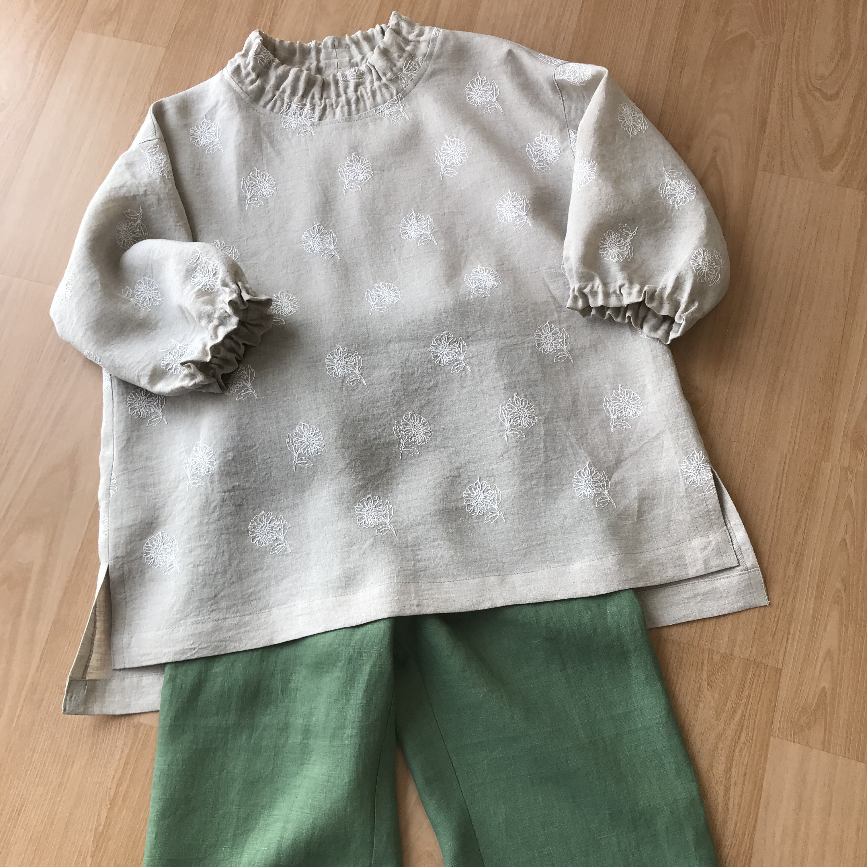 リネン  刺繍レース　ゆ〜ったり　7部袖ブラウス