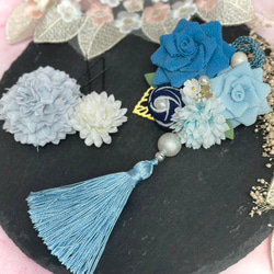 七五三 髪飾り バラ コサージュリボン つまみ細工 3歳 7歳 3枚目の画像