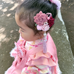 七五三 髪飾り バラ コサージュリボン つまみ細工 3歳 7歳 12枚目の画像