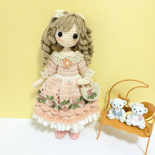 ✿オレンジの花のワンピースの女の子 着せ替えあみぐるみ あみぐるみ
