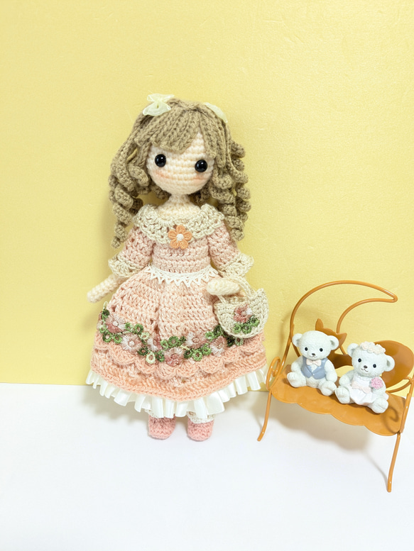 ✿オレンジの花のワンピースの女の子 着せ替えあみぐるみ あみぐるみ