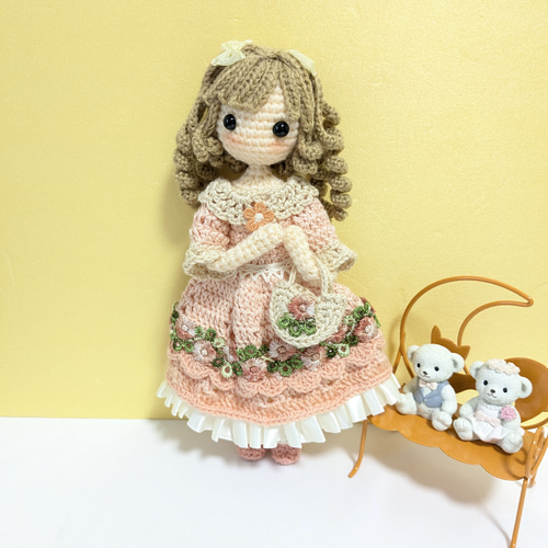 ✿オレンジの花のワンピースの女の子 着せ替えあみぐるみ あみぐるみ