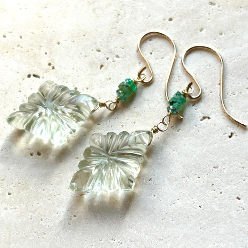 539/14kgfカービンググリーンアメジストと粒粒ピアス 14kgfピアス◼︎ローゼンジカービンググリーンアメジスト×エメラルド