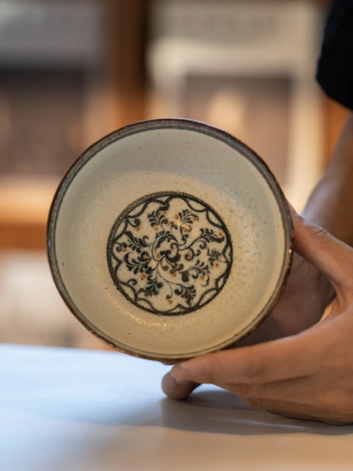 詩瓷集 新作・中国唐風青花磁器手作抹茶/サラダ茶碗 - 飯碗｜開窓花卉高台碗 / 花卉紋 複数デザイン 景徳鎮製