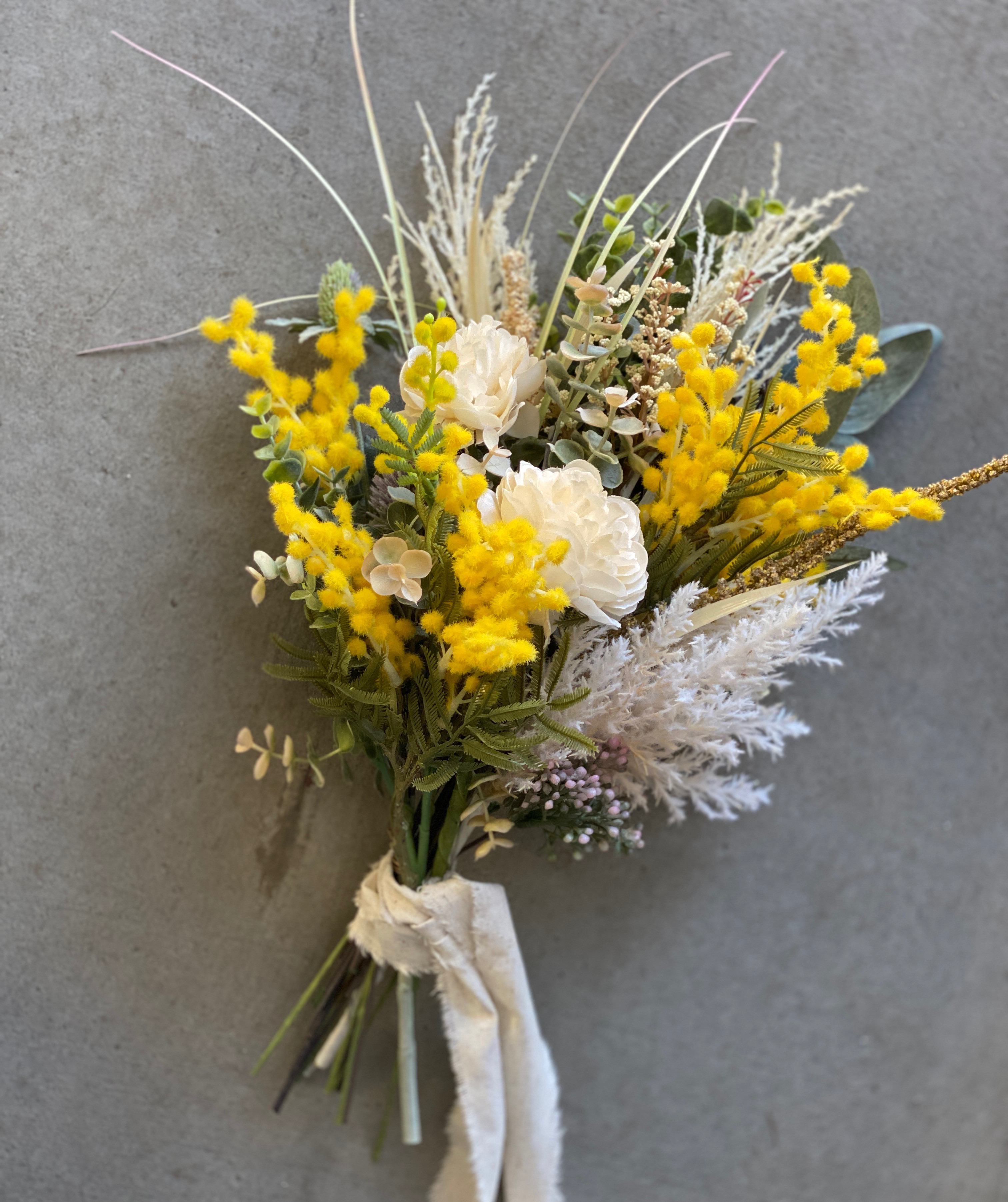 ウェディングブーケ　ミモザウェディングブーケ　ブーケ　ミモザブーケ