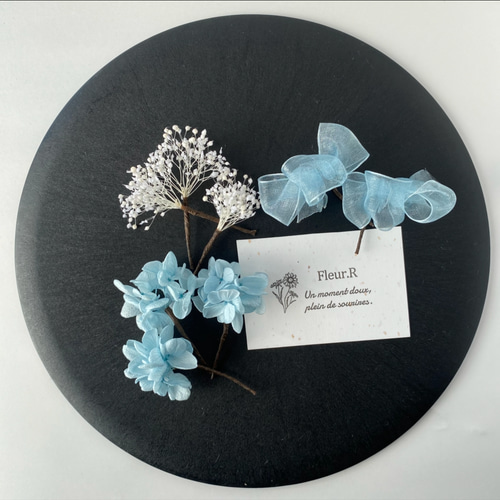 かすみ草のマーブル♡ヘアゴム ハンドメイド レジン ブルー 水色 花 パール 青 七五三 青 ブルー 水色 ドライフラワー ヘアアクセサリー かすみ草 髪