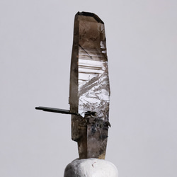 天然 エジリン スモーキークォーツ エジリン輝石 8g 鉱物 標本「強力な