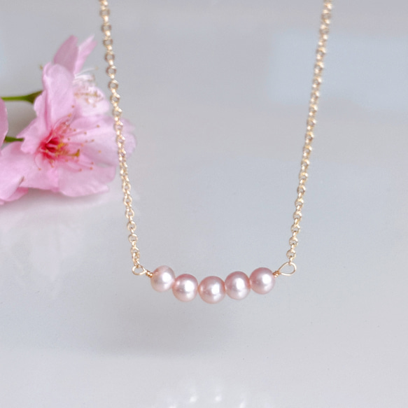 特集掲載 桜色 ピンク ホワイト ベビーパール ネックレス 小さいパール 14kgf 金属アレルギー 誕生日 ギフト 5枚目の画像
