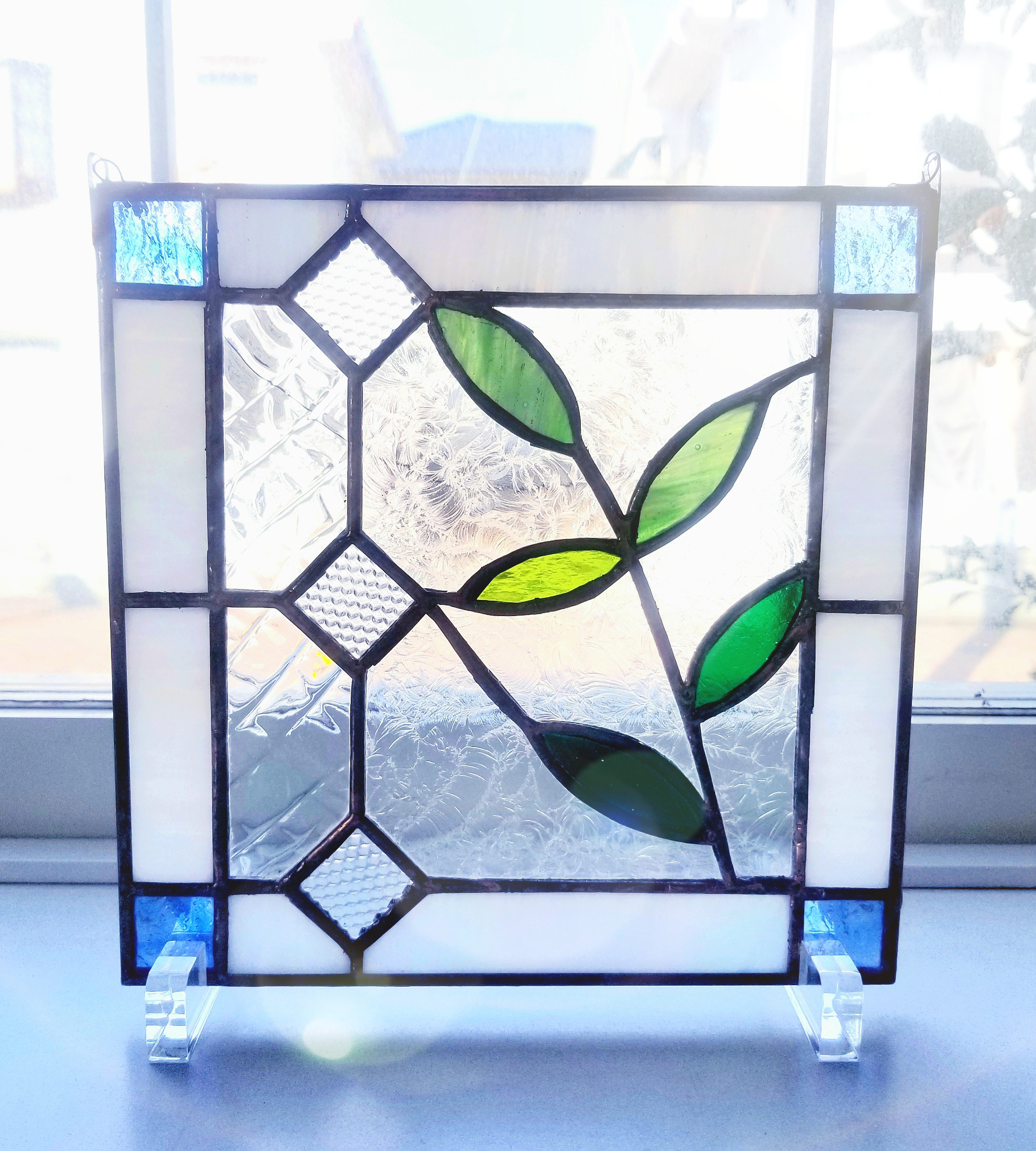ステンドグラス　フラワーリーフのパネル(スタンド付)
