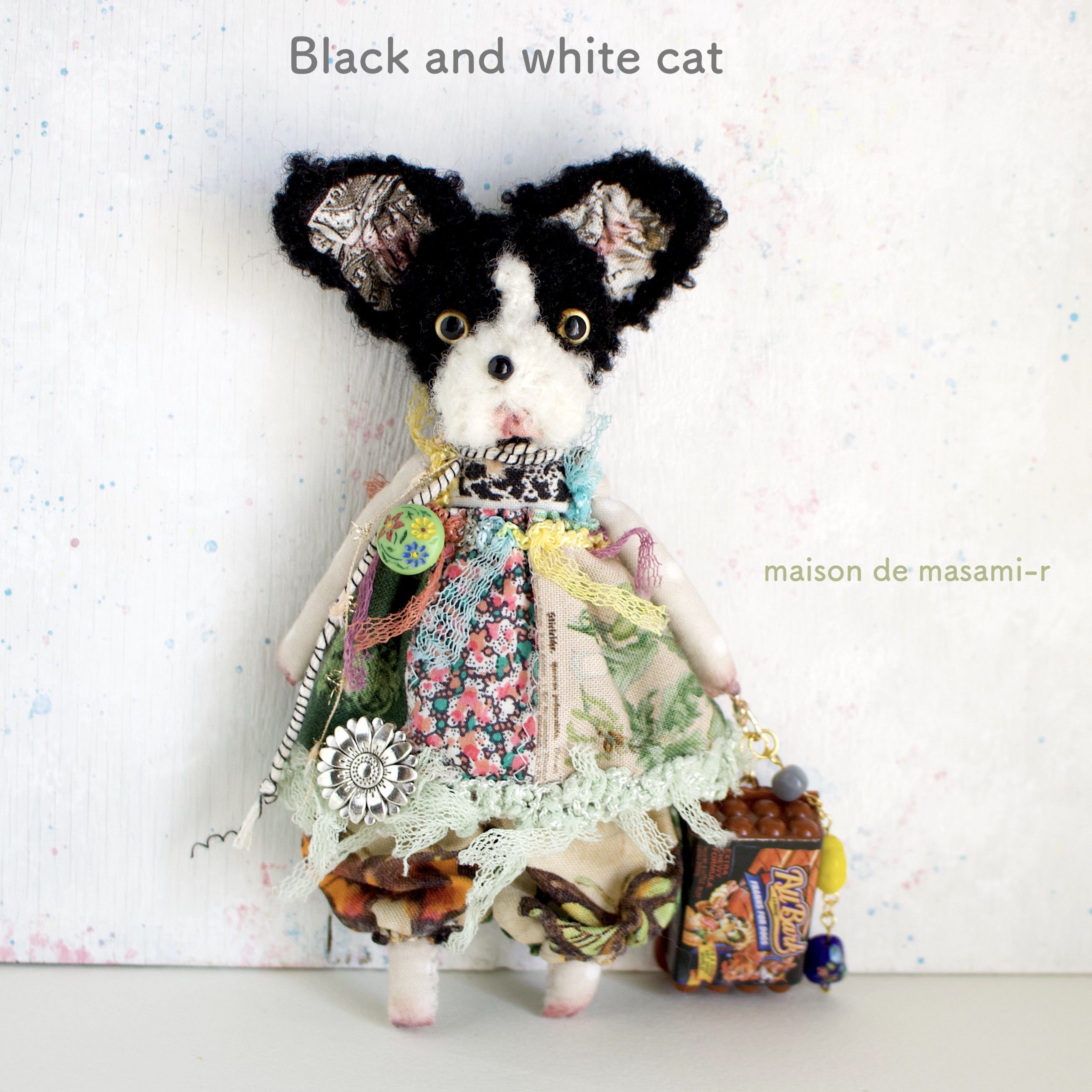 黒白ハチワレ猫のミニぬいぐるみ 13.5cm バックチャーム付き moda 4,836円