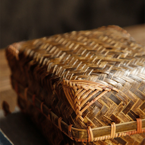 虎竹おにぎり弁当箱 通気性の良いおむすび弁当箱 シンプルでモダン！竹