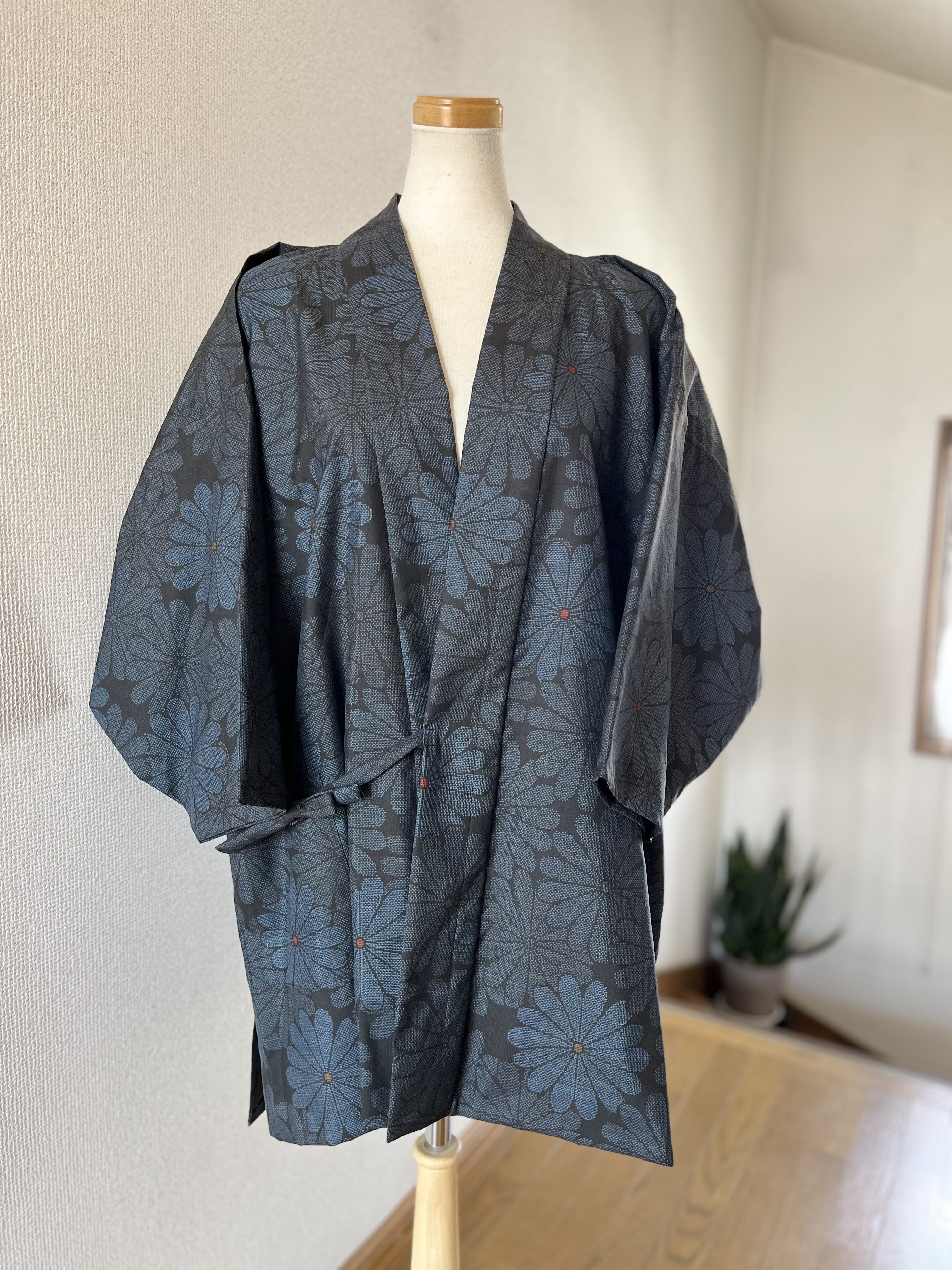 大島紬 着物リメイク 作務衣 現品限り マルキ系 和の簡単上衣