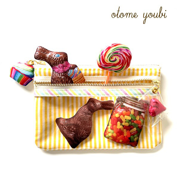 私のお菓子屋さんポーチmini〇キャンディー＆チョコレート（イエロー）