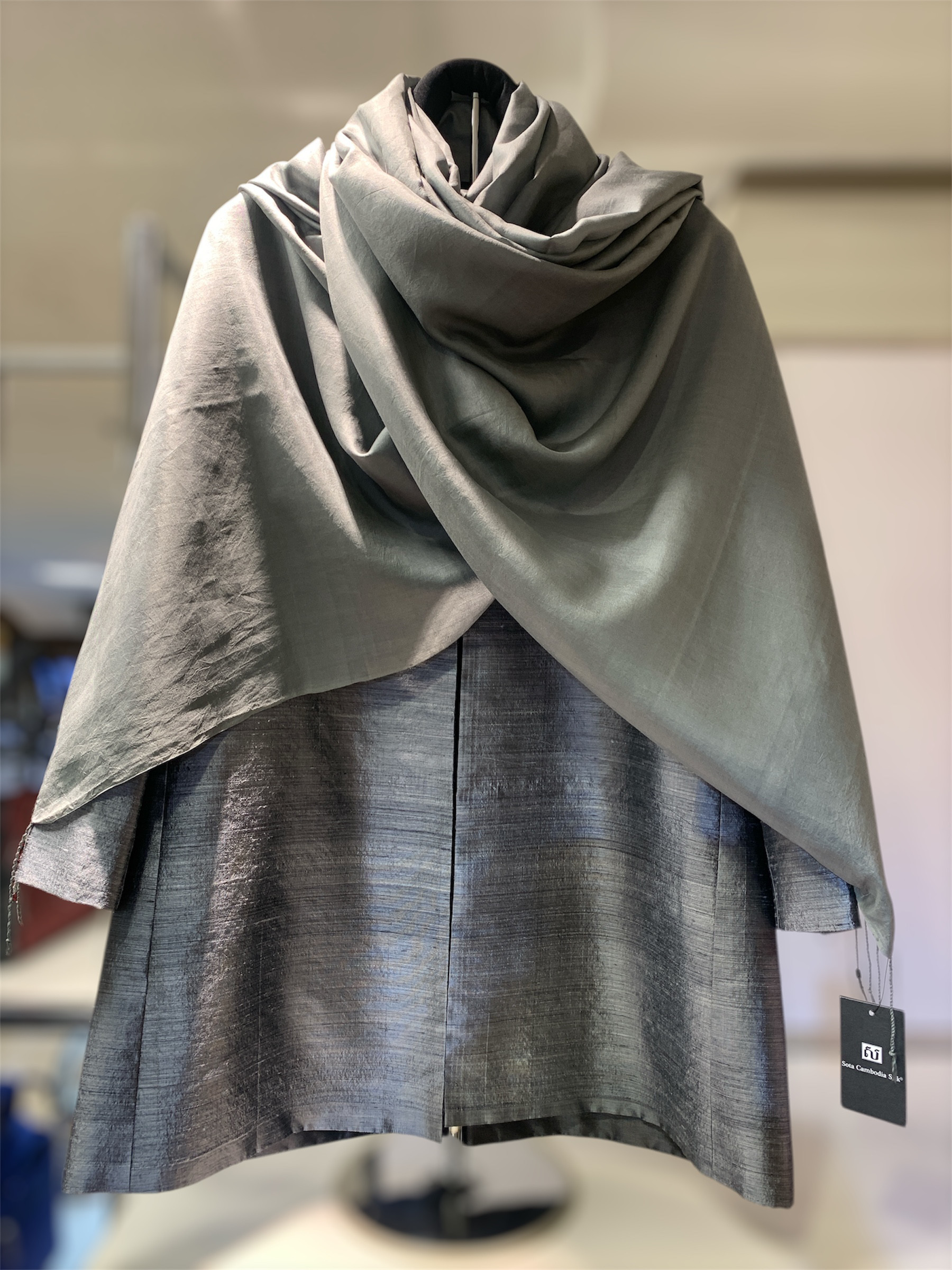 「新作」ストール　シルクストール　春夏ファッション　ソウタカンボジアシルク