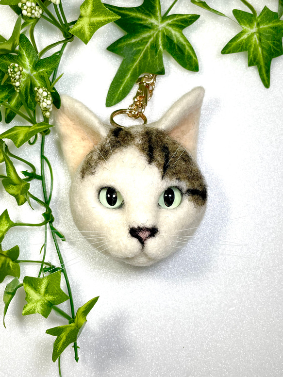 キジ白猫の猫バッグチャーム903 羊毛フェルト 羊毛フェルト猫 きじしろ