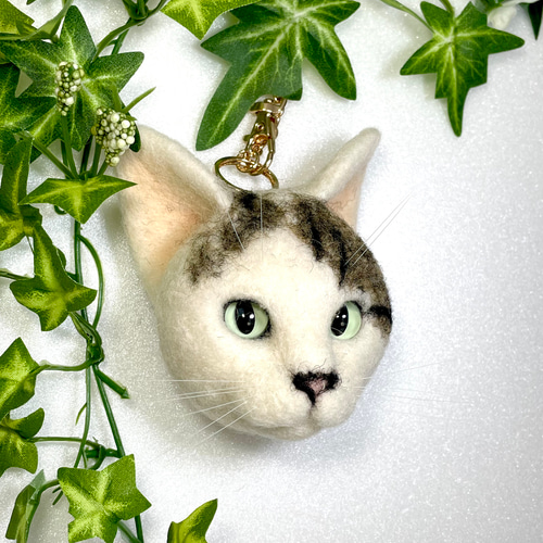 キジ白猫の猫バッグチャーム903 羊毛フェルト 羊毛フェルト猫 きじしろ
