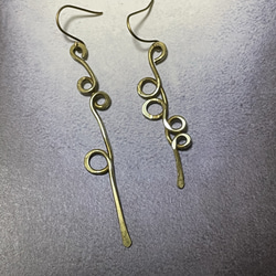 深海に沈みゆく泡　ピアス（イヤリング） 2枚目の画像