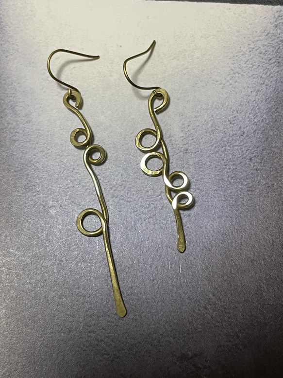 深海に沈みゆく泡　ピアス（イヤリング） 1枚目の画像