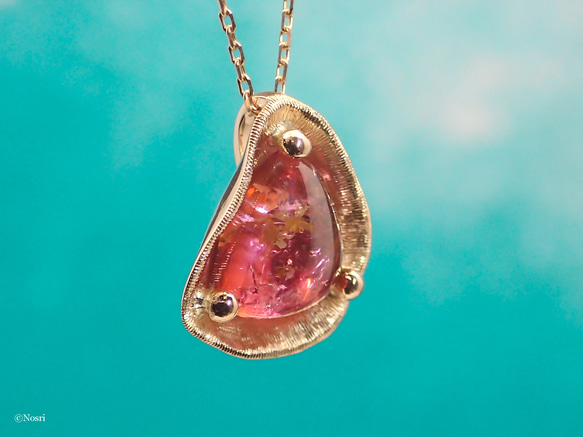 【1点物】包み ペンダント〔K10 トルマリン〕 3枚目の画像