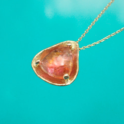 【1点物】包み ペンダント〔K10 トルマリン〕 5枚目の画像