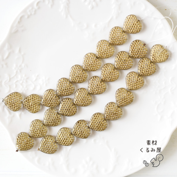 CB-0858　チェコビーズ　ハート　型押しドット柄　14×14.5mm　ゴールド　3個 6枚目の画像