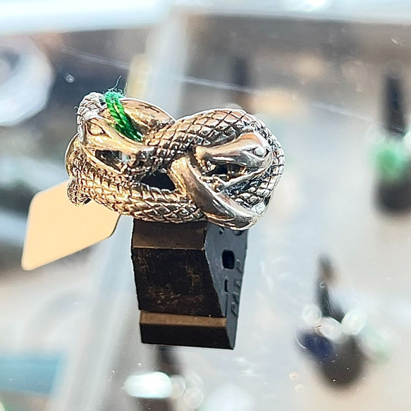 スネークリング　オーブ　シルバー　約13号 GUCCI ガーデン スネーク リング 13号 蛇 ヘビ 指輪 シルバー925 SV925